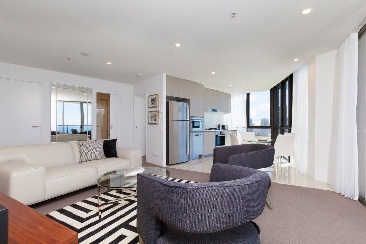 Family Friendly Resort - Enjoy This Spacious and Modern Apartment With Ocean Views at Rhapsody