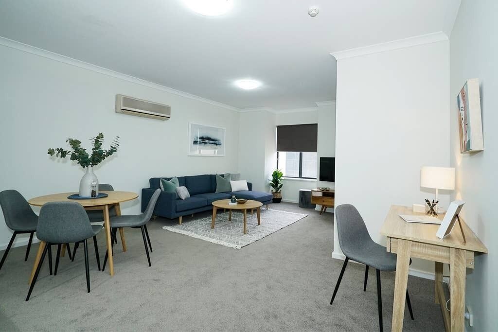 This Apartment is a 2 Bedroom, 1 Bathrooms, Located in East Perth, WA