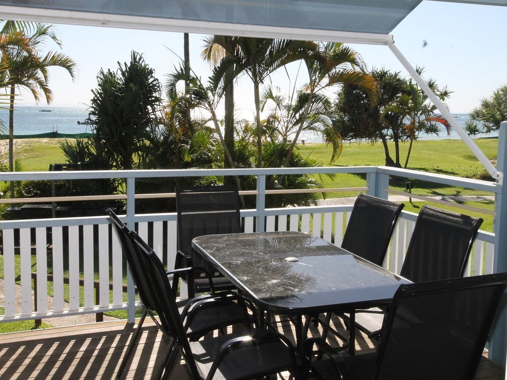 Tangalooma Beachfront Villa 7