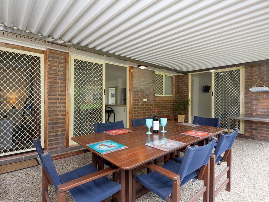 Comfortable Lowset Family Home Only Minutes From the Water! Tarooki St, Bellara