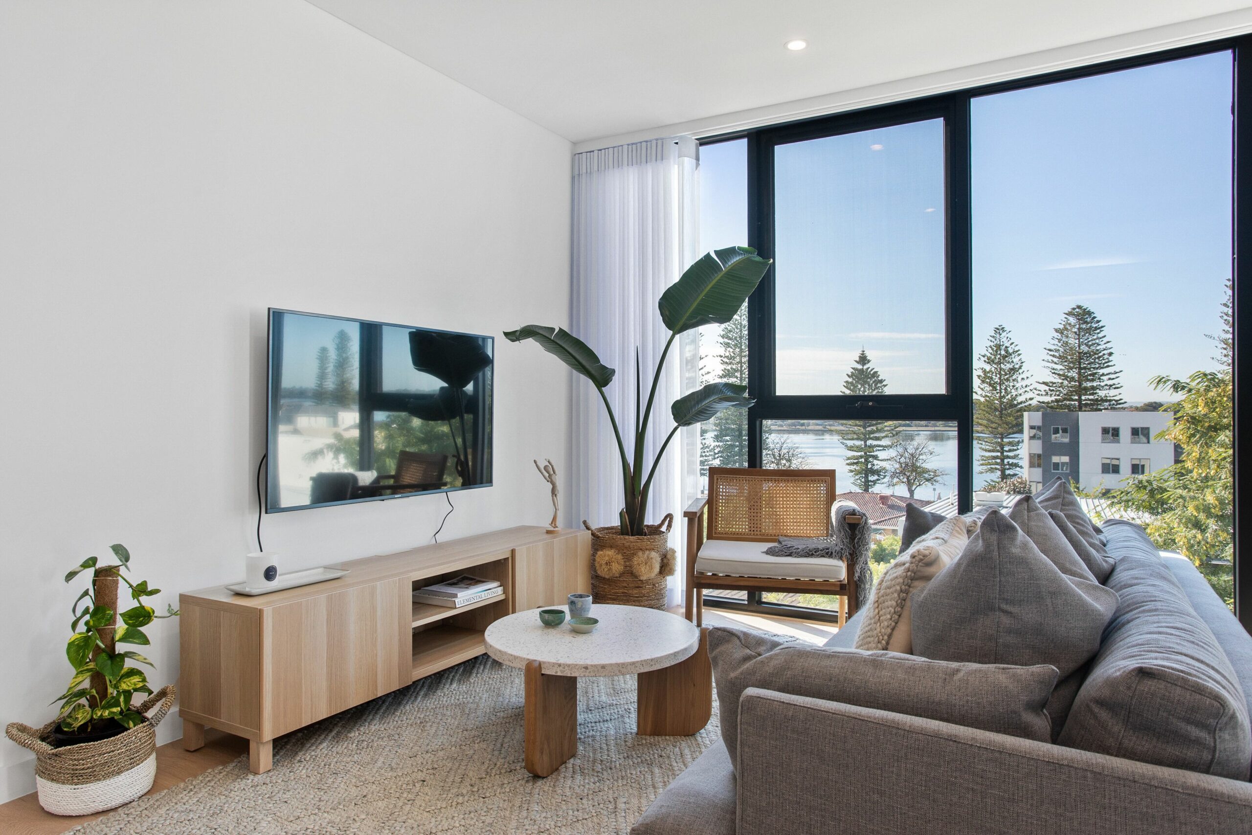 Waterfront Livingcanning River Apt1brnetflix