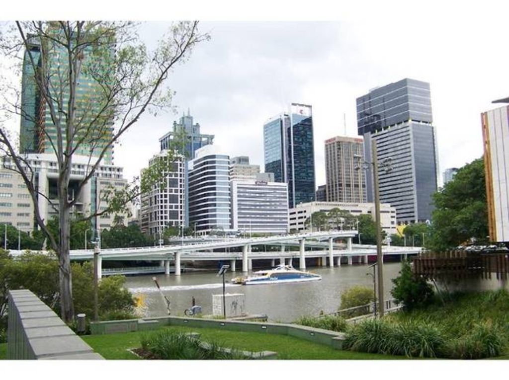 Accommodation South Bank Brisbane 25meters From Exhibition & Convention Centre