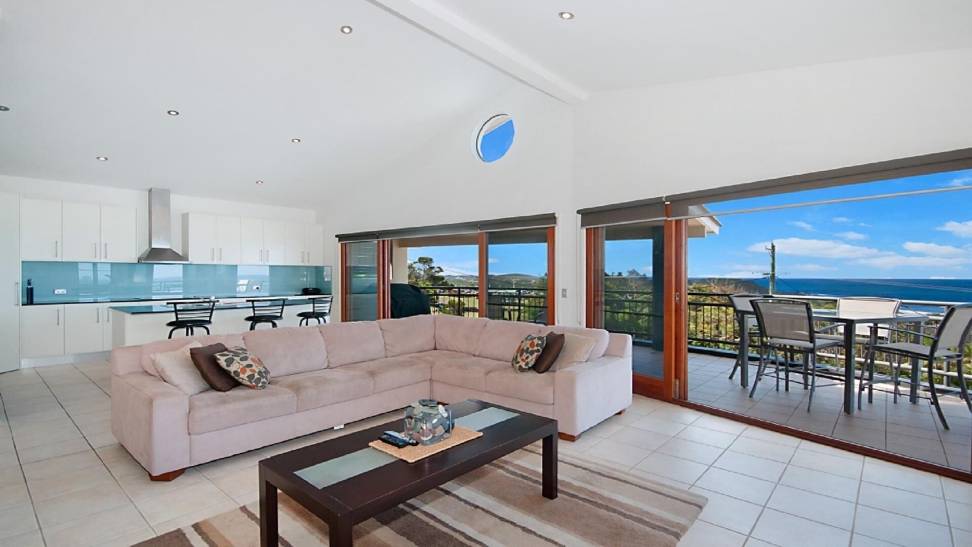 Oceanic 3 - East Ballina - Luxury Apartment With Stunning Ocean Views & Wifi