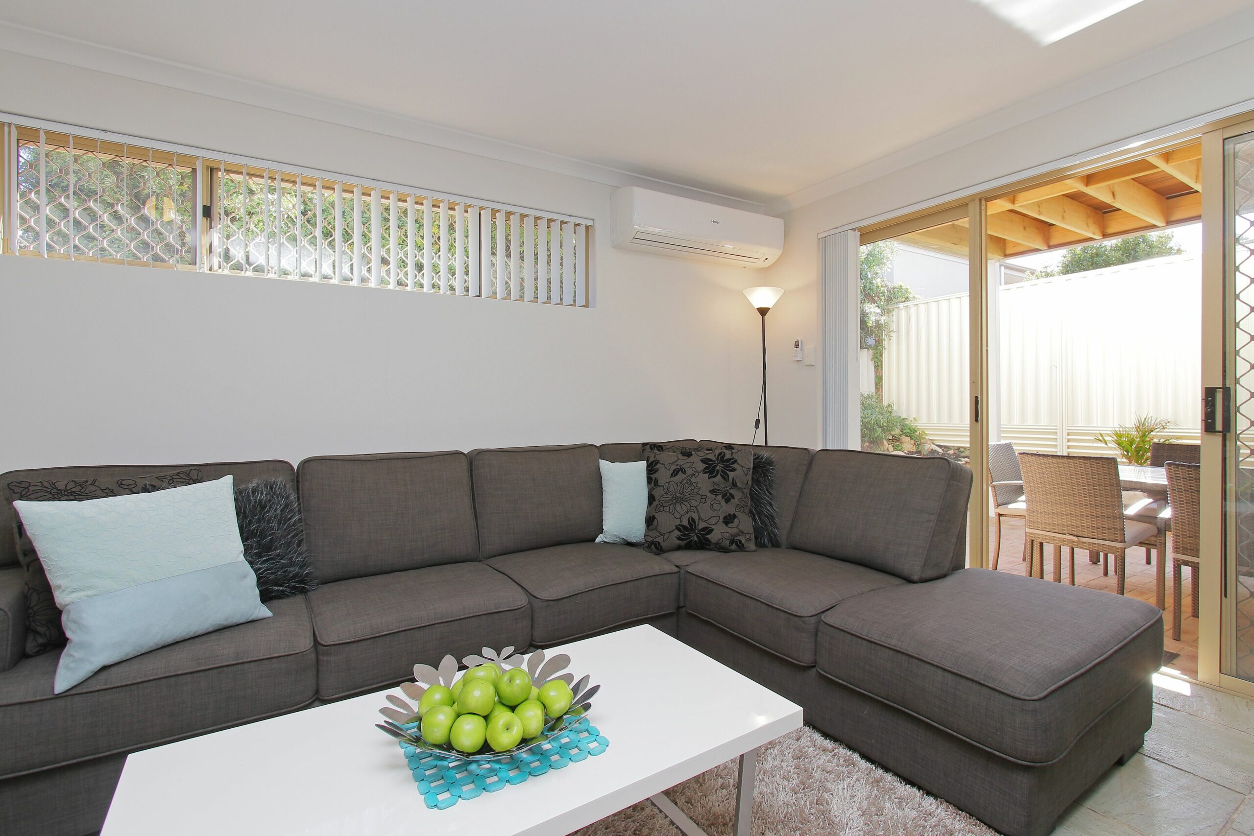 Azure Villa Close to City of Perth and Fremantle