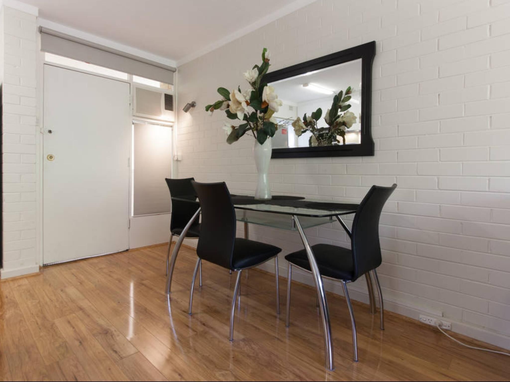 Rosalie Court Convenient to Kings Park & Perth City