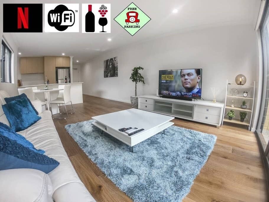 1 Bdrm Close Airport/shops, Wifi, Netflix, Parking