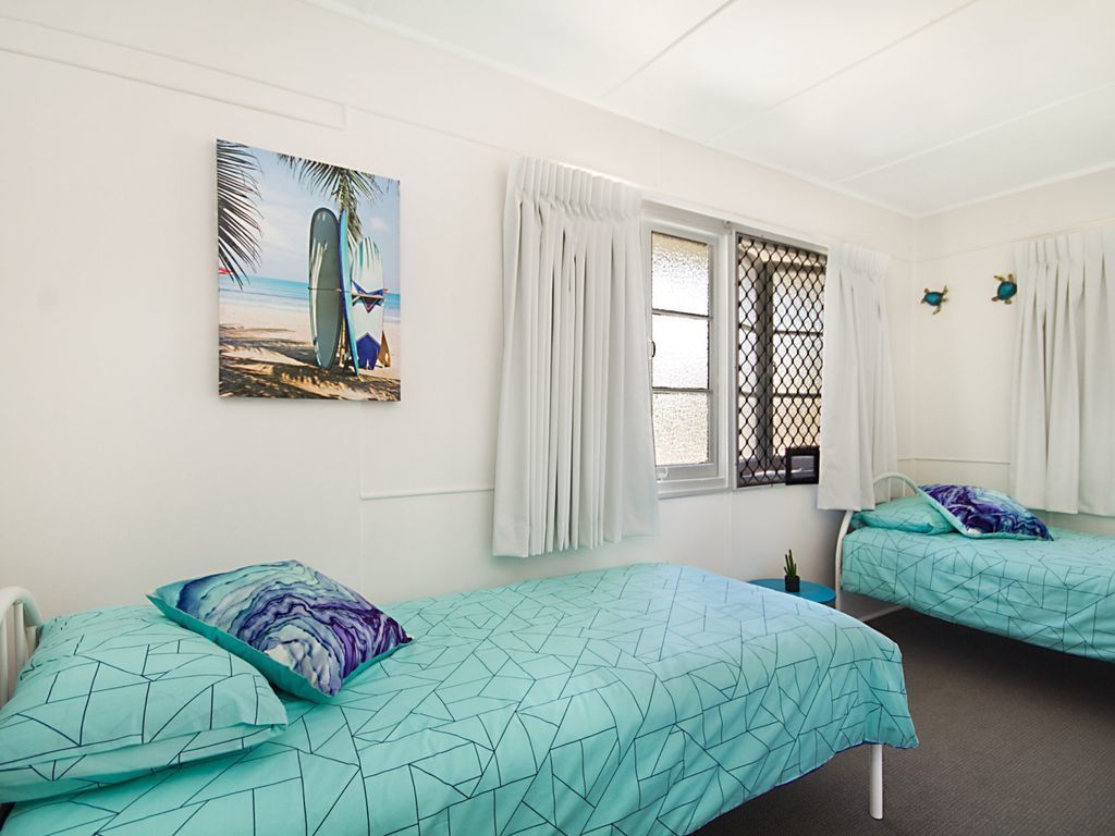 Tondio Terrace Flat 2- Budget and family friendly accommodation Rainbow Bay Coolangatta