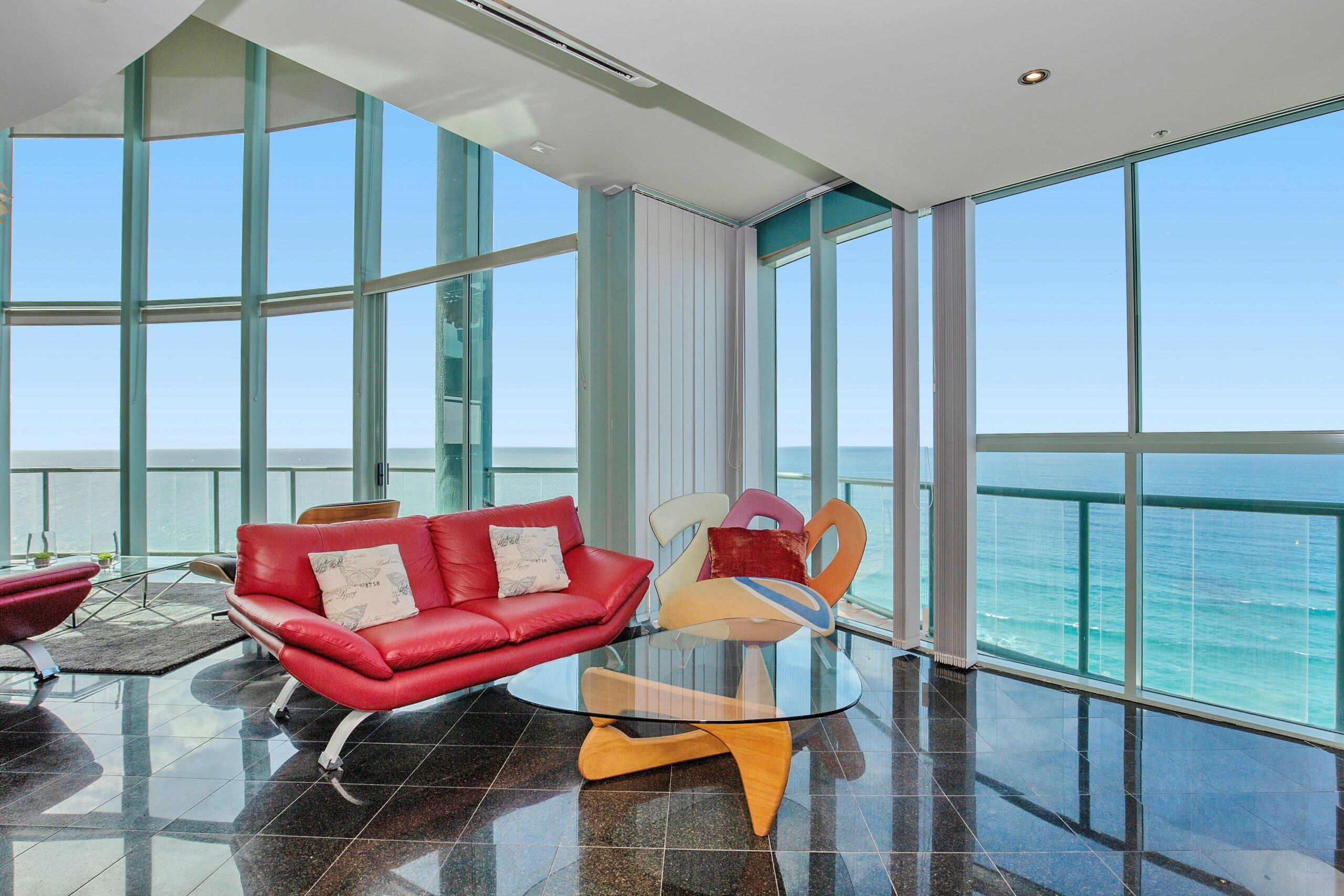 3 Bedroom Skyhome Penthouse With Expansive Beach and Ocean Views