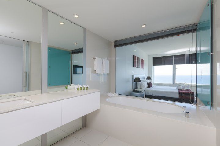 Ocean Vista Luxury Two Bedroom Apartment With Spa Bath at Q1 Resort & Spa