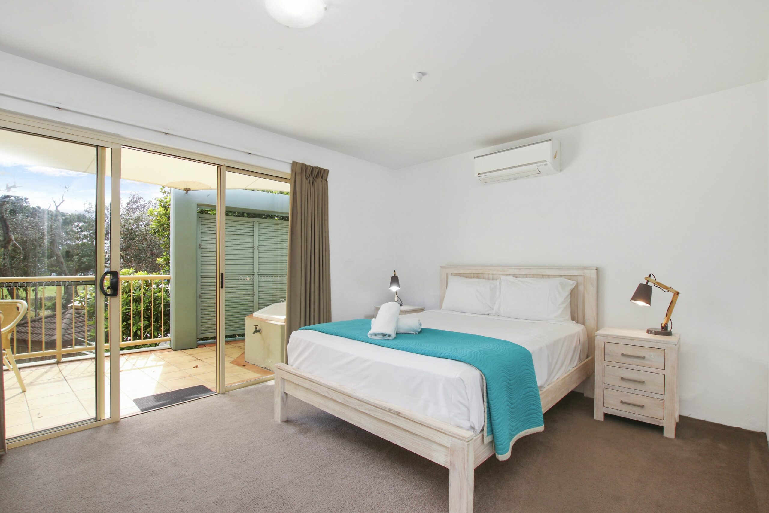 Lennox Beach Resort 1 Bedroom Headland Apartment