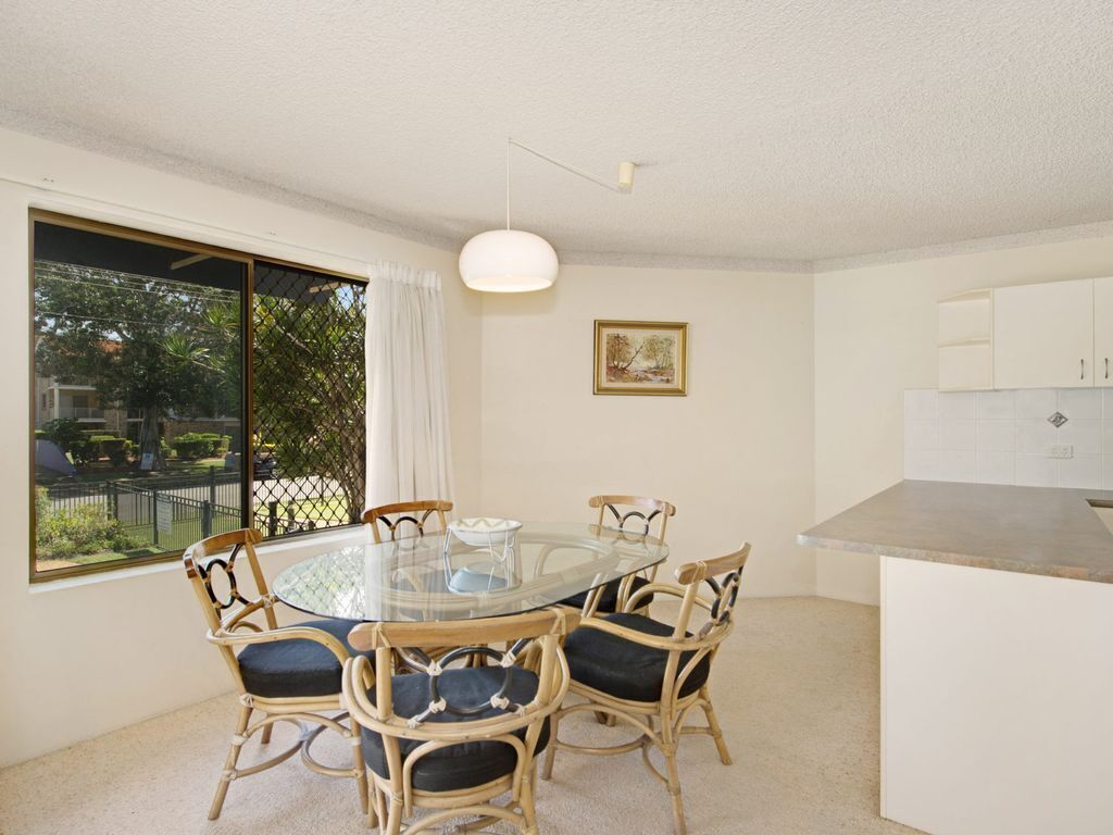 Everything you Need Including a Pool! Karoonda Sands Apartments