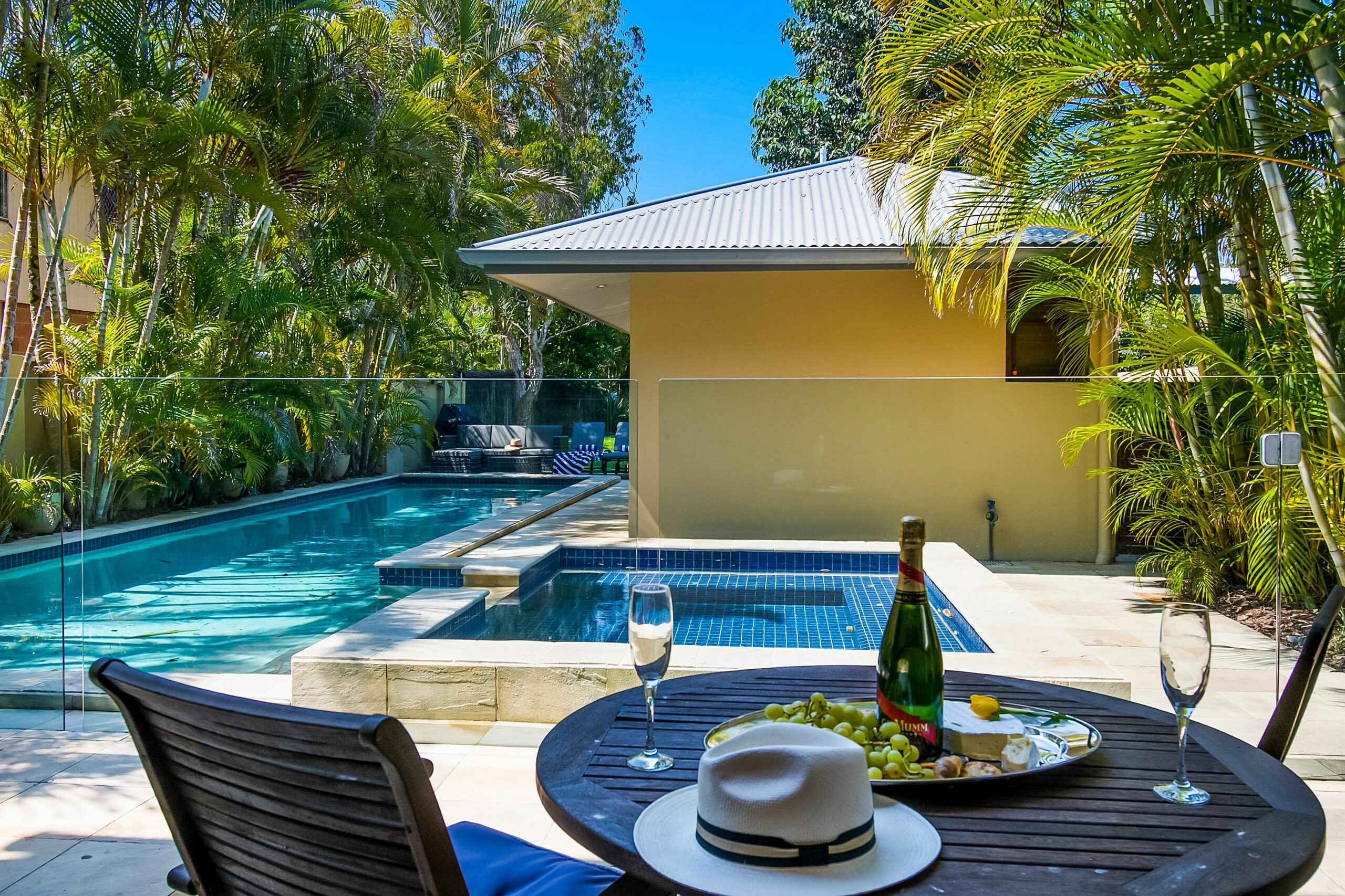 The Byron Beach House- Ultimate Luxury in a Perfect Location-1 min to Main Beach