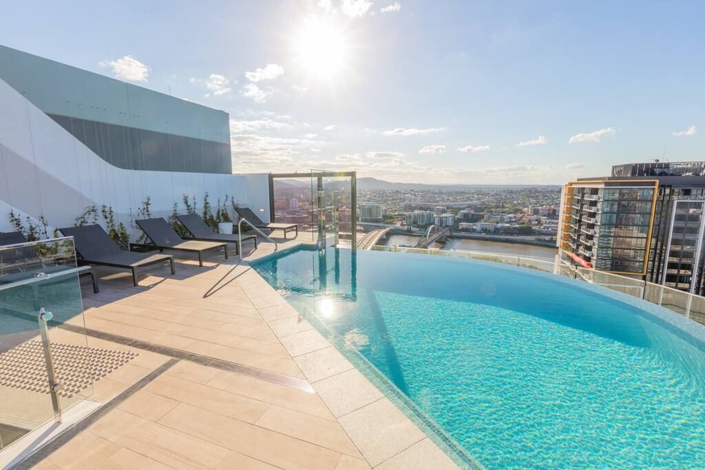 Elegant Water Front Apartment+parking@south Bank