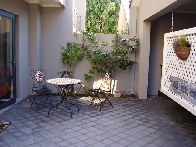 Mosman Park Stylish Townhouse - Near Glyde St-150m to Coles Supermarket & train