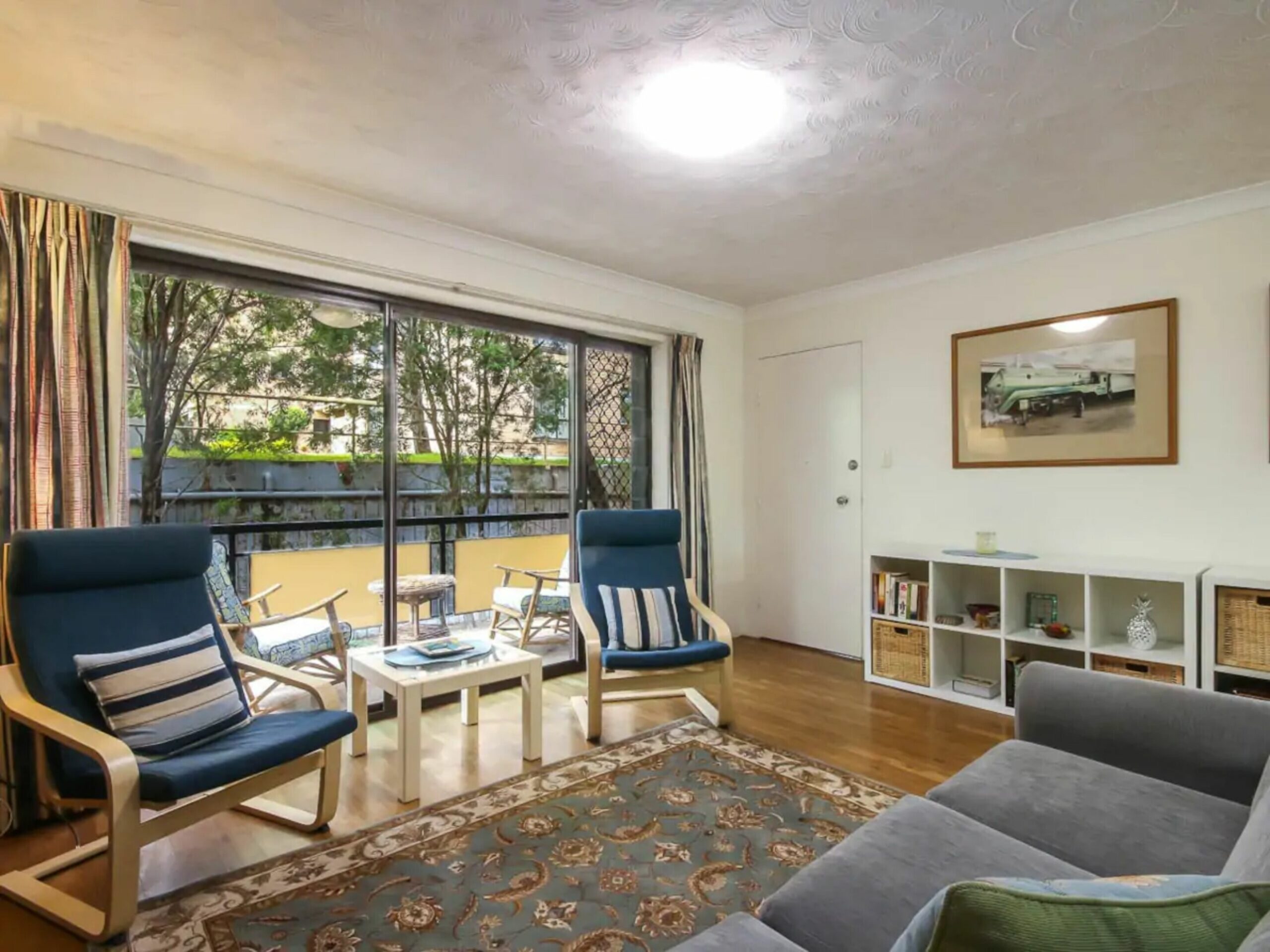 2 Bedroom St Lucia Apartment Close to UQ and Citycat