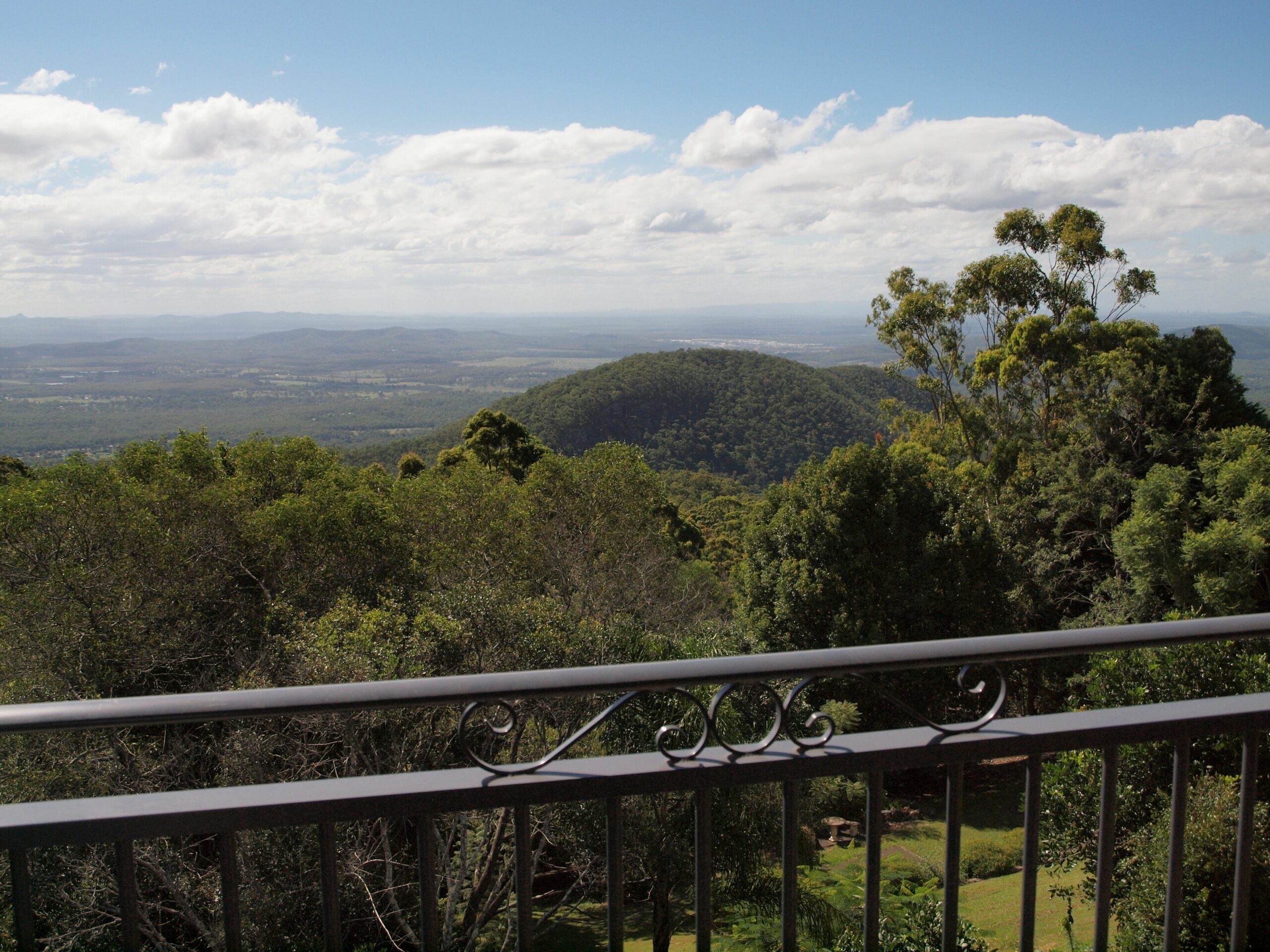 Sunset Serenade, Self Contained Studio, Tambourine Mountain. Lgbt Welcome