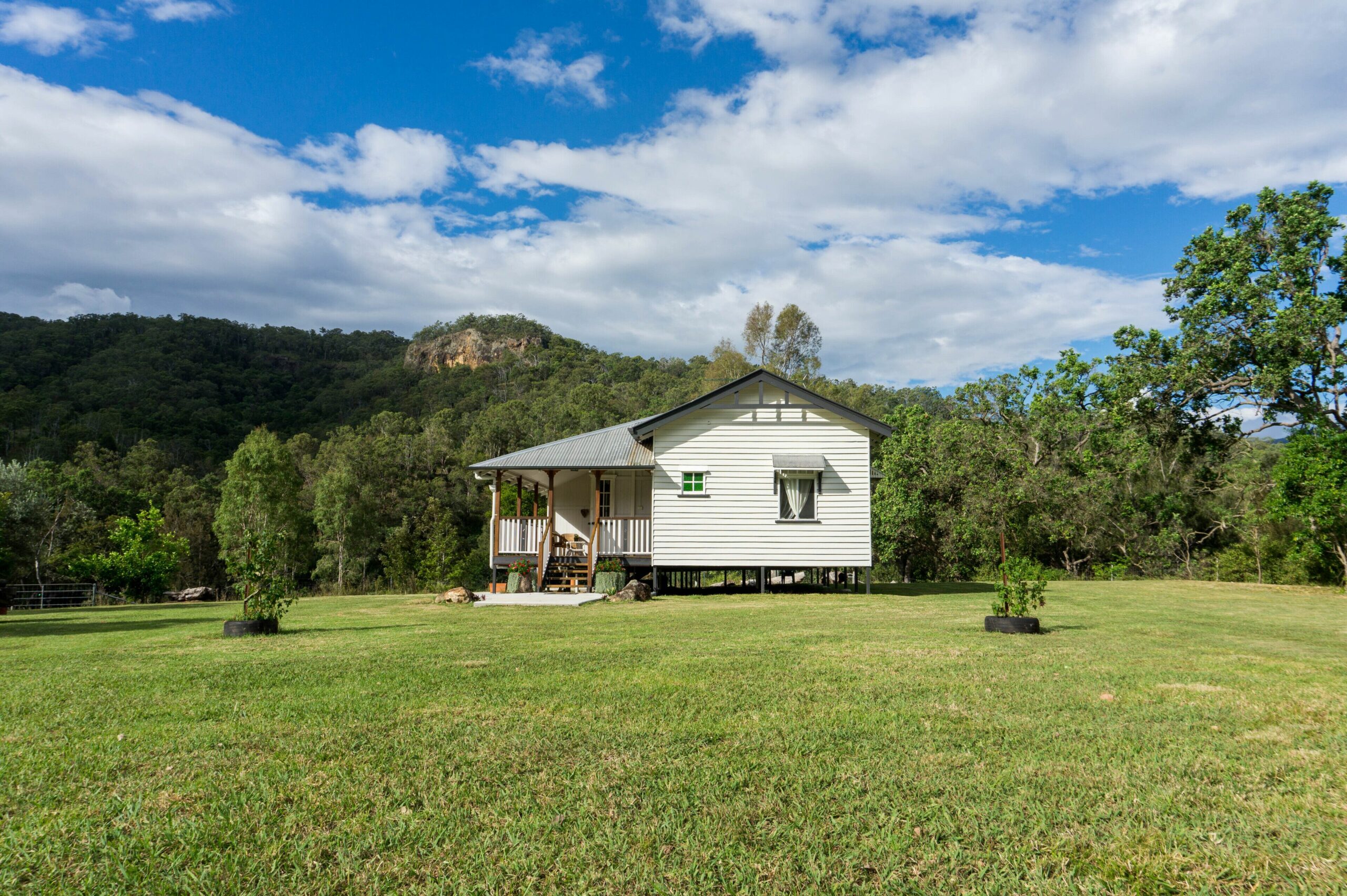 Eighteen Mile Cottage - river access with breathtaking views!