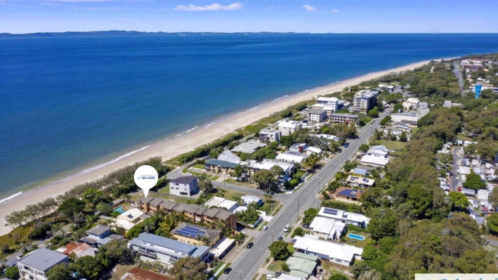 BEACH FRONT COMPLEX WITH POOL, AIR CON & WIFI