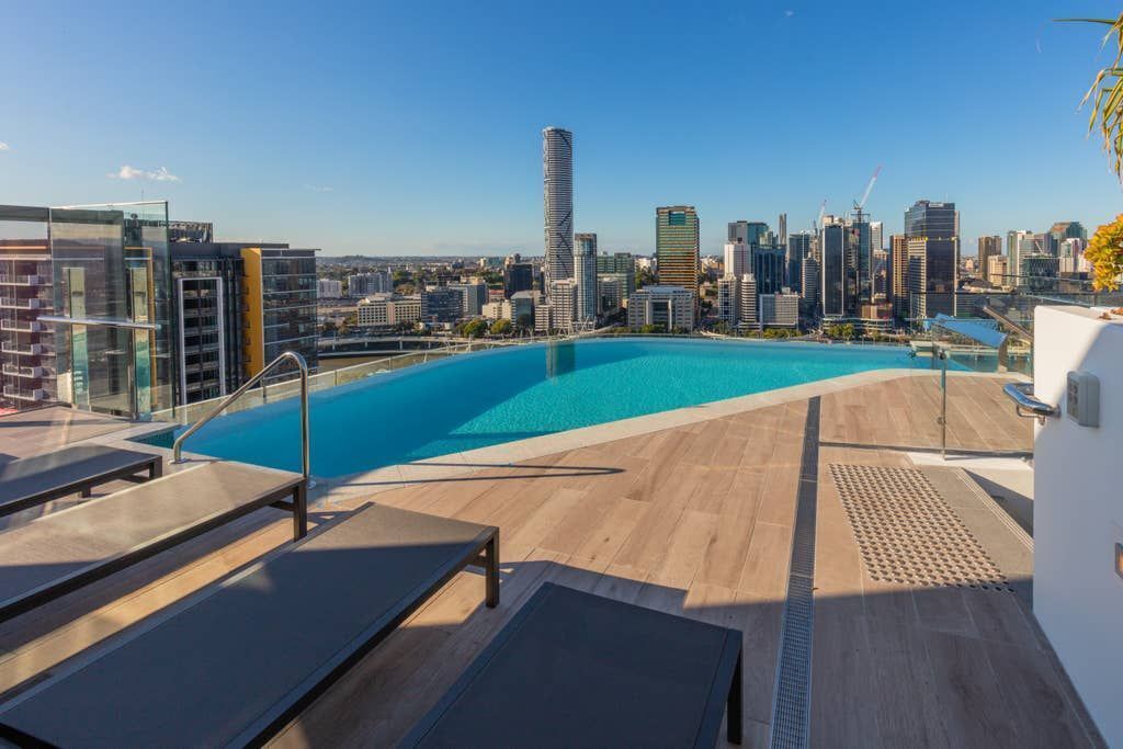 New Marvelous Water View Apartment @ South Bank