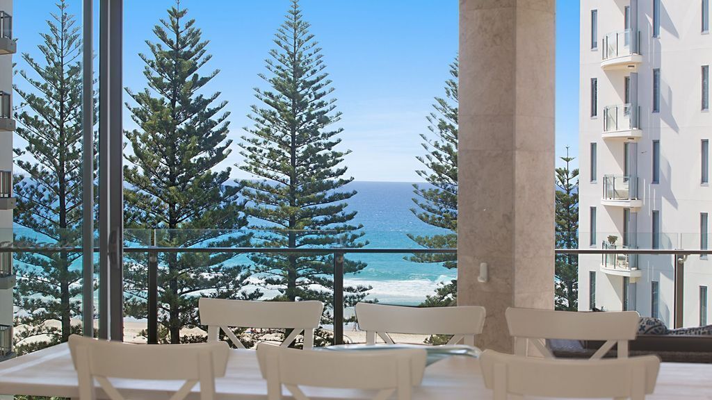 10 Maili Luxury SUB Penthouse - Rainbow BAY Retreat - Wi-fi Included