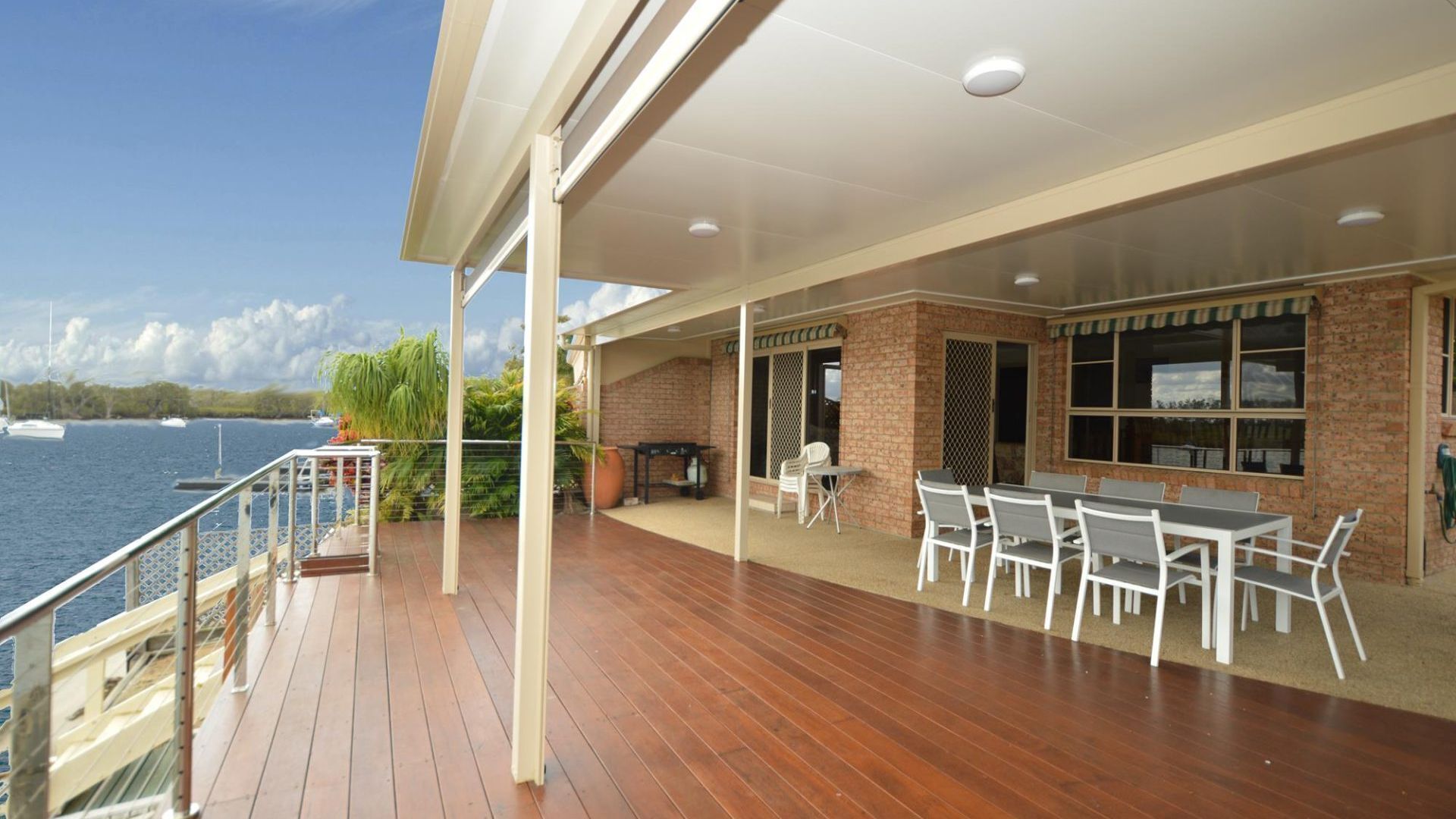 Hook, Wine & Sinker, Yamba, Dog Friendly, Waterfront Property