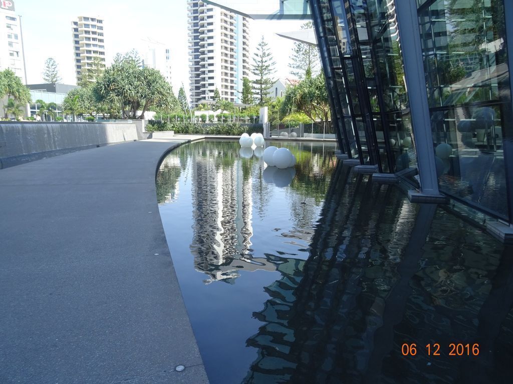 Q1 Resort Spa Apartment, Free Parking, Wifi. Surfers Paradise