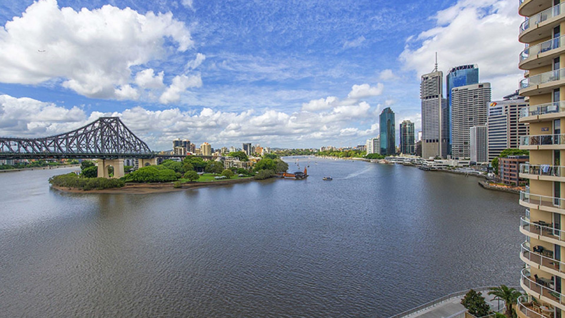 Breathtaking Brisbane River, Howard Smith, Story Bridge CBD Views, 2bd, Sleeps 6