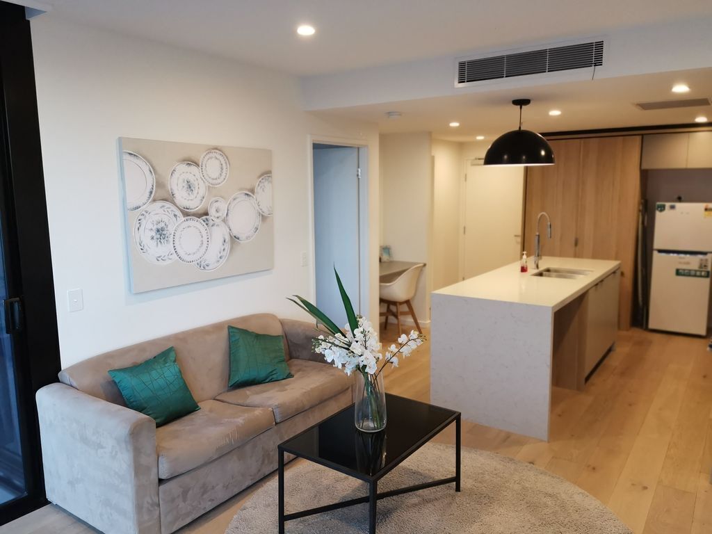 Bright One Bedroom Apartment - New!!