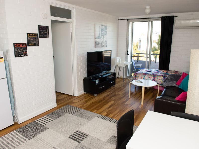 Sleeps 3, Walk TO Everything Including Markets AND Rottnest Island Ferry