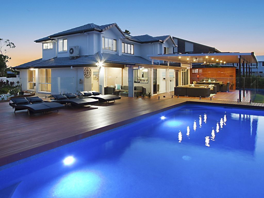 Vogue Holiday Homes - Whitehaven @ Broadbeach