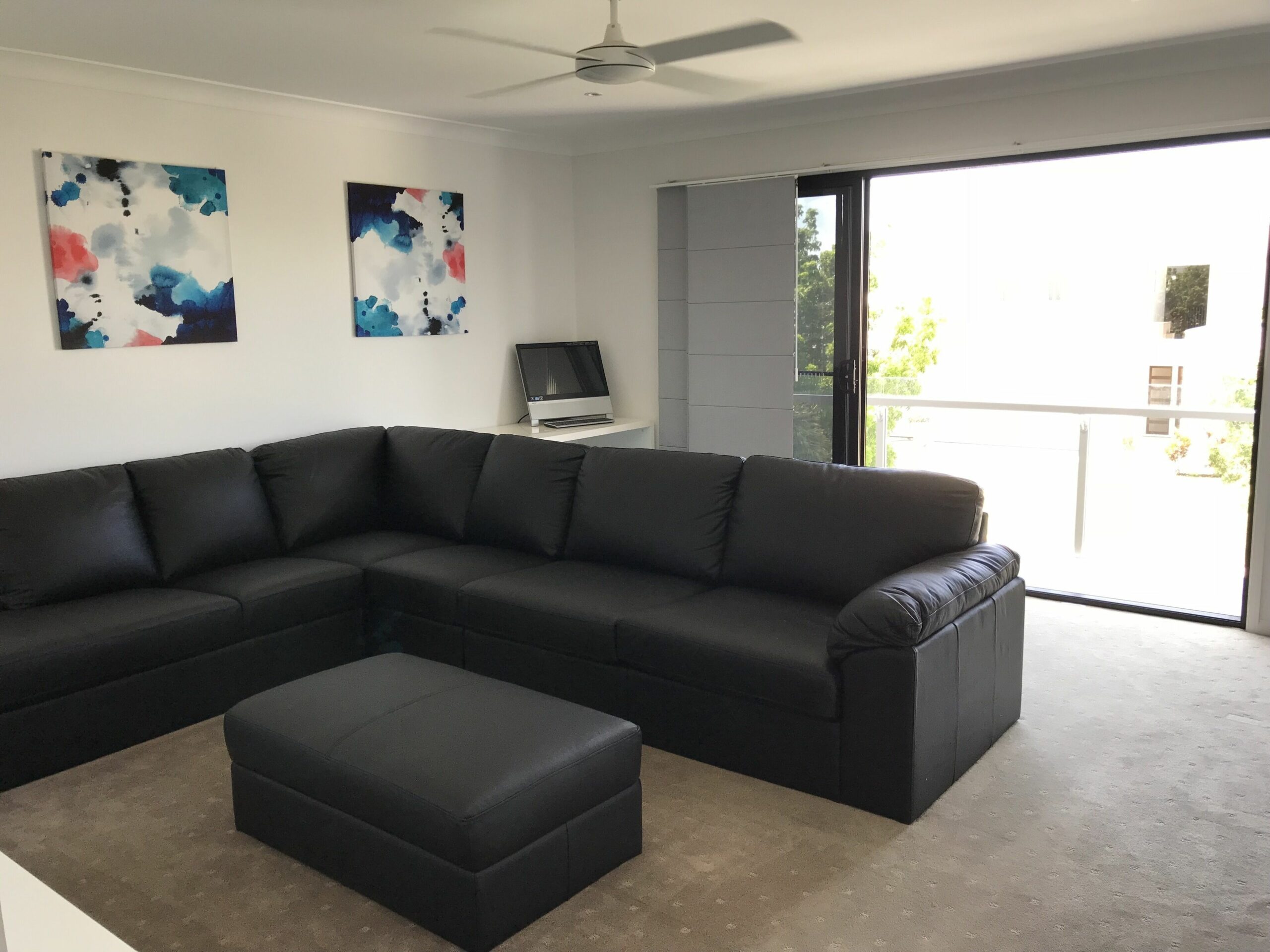 Luxury 5 Bedroom Waterfront Home - 10mins to themeparks & Comm Games transport