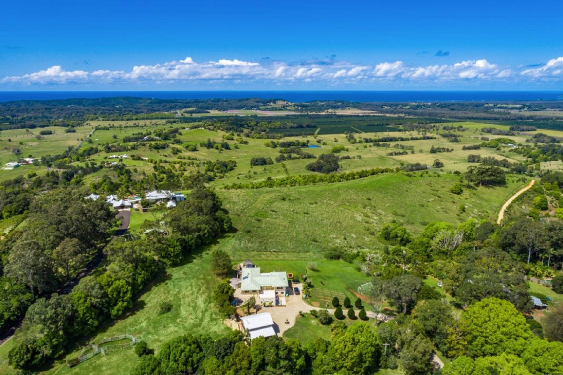 Your Luxury Escape-Ocean View Barn House