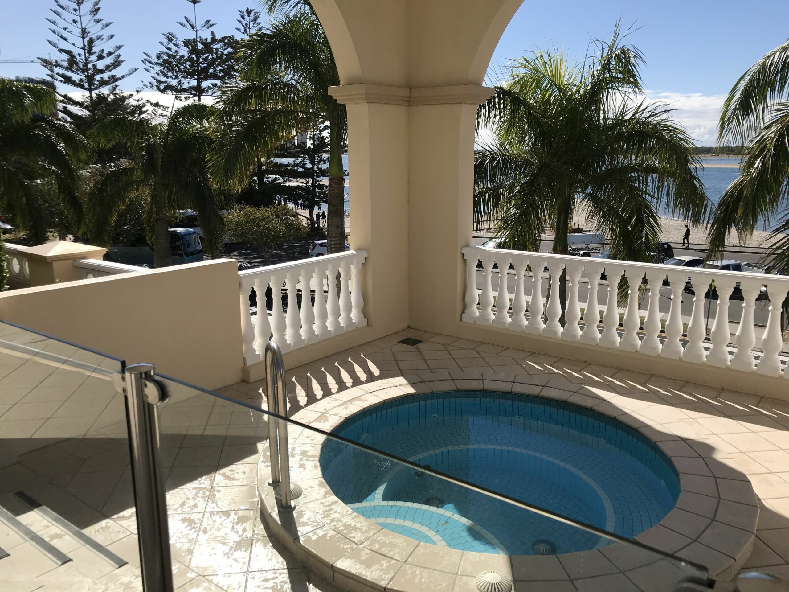 Grand Hotel Gold Coast Ocean View Apartment by owner