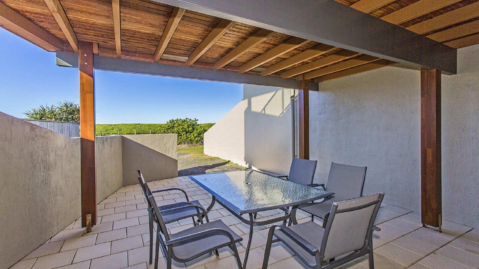 Sunrise Reef - Unit 6 Lennox Head - Relaxing Townhouse on the Beachfront