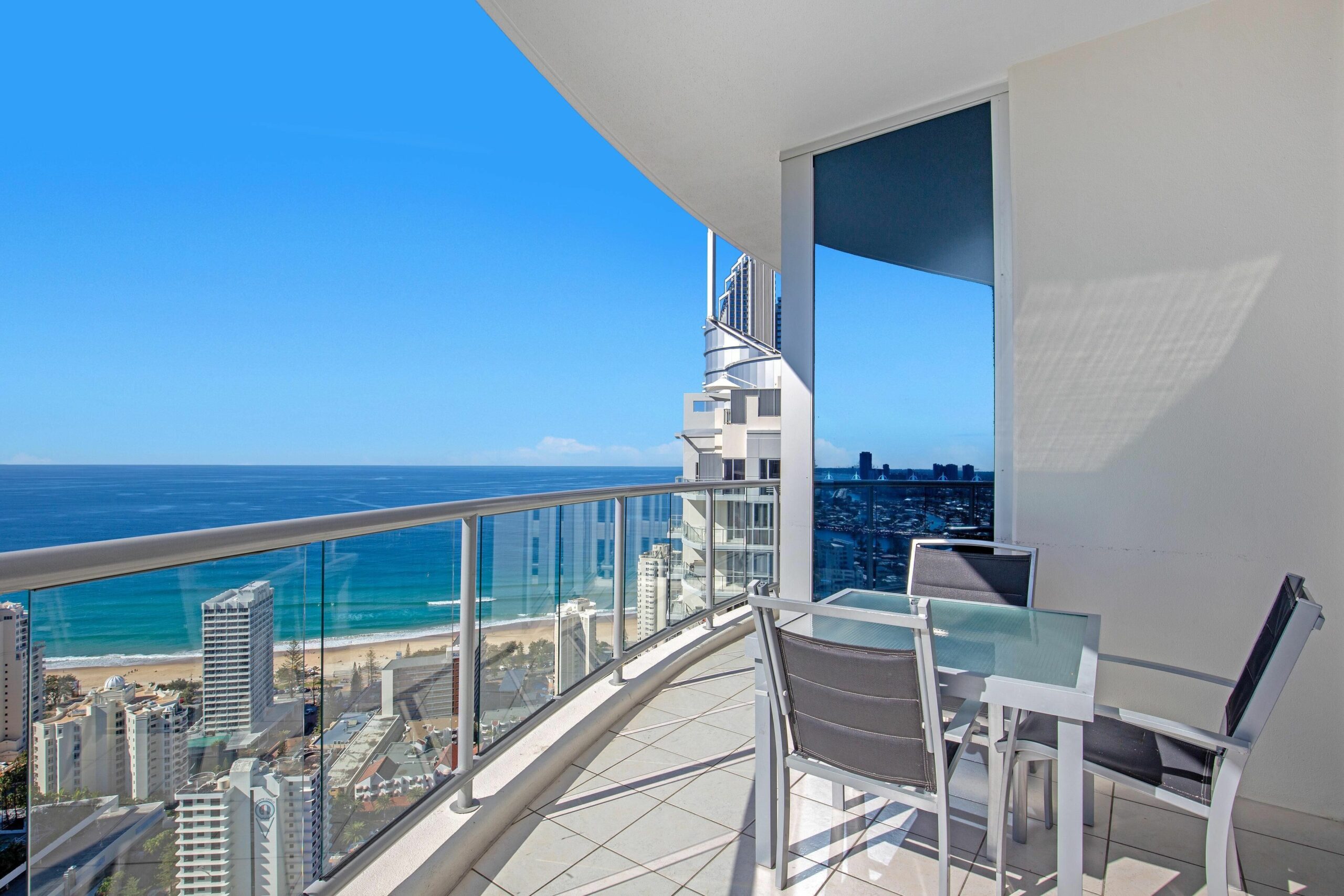 Chevron Renaissance 3 Bedroom Sub Penthouse Ocean We Accommodate