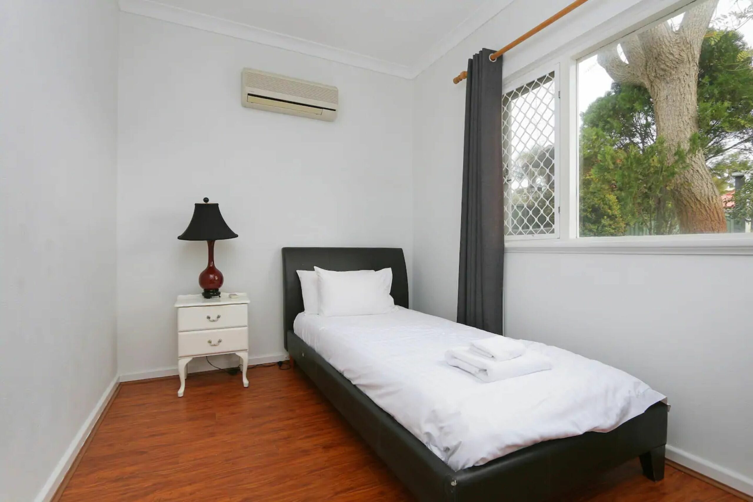 Spacious 5 Bed Home Close To Cottesloe Beach