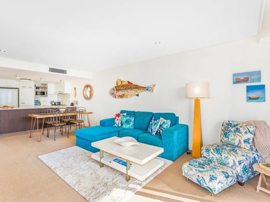 Eden Apartments Unit 501 Modern 2 bedroom apartment easy walk to Greenmount Beach and Rainbow Bay