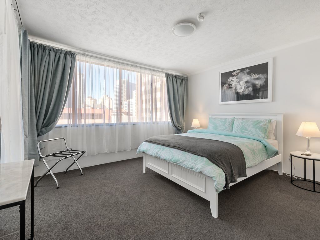 Amazing Astor Apartment ~ 5 Mins Brisbane CBD