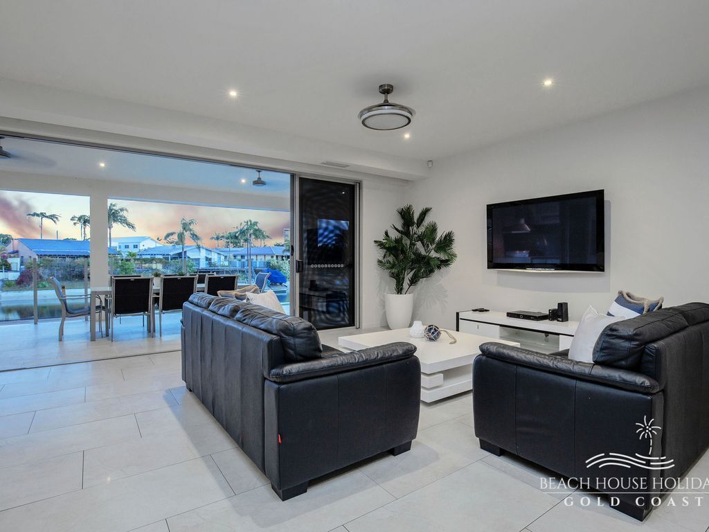 Belle of Broadbeach Beach House