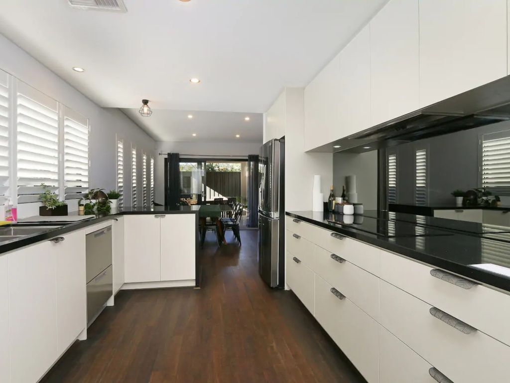 Luxury 4-Bedroom House - Mount Lawley