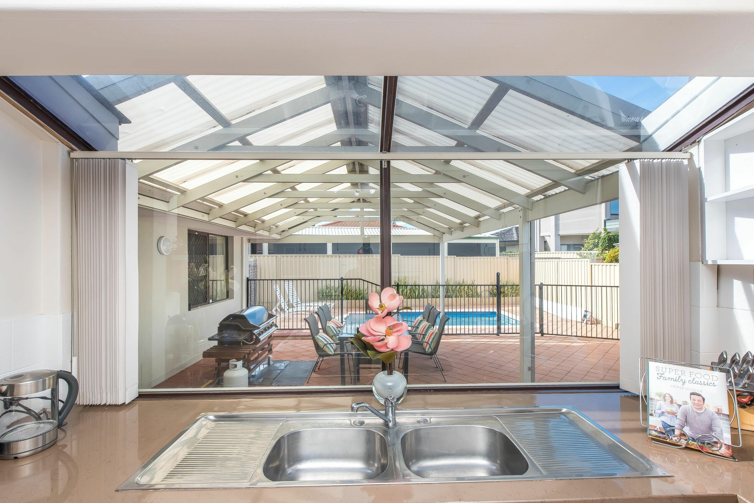 Mullaloo - Beaches Accommodation From $120 pn