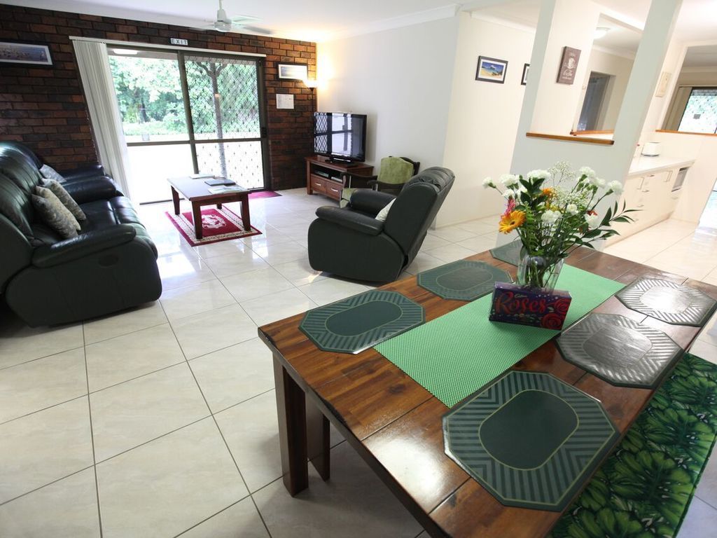 Caboolture 4.5 Star Holiday Home at the Gateway to the Sunshine Coast in Qld