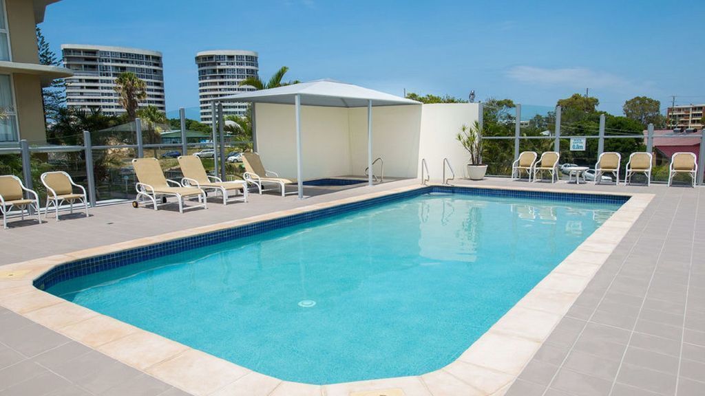 Beachcomber Resort, Coolangatta