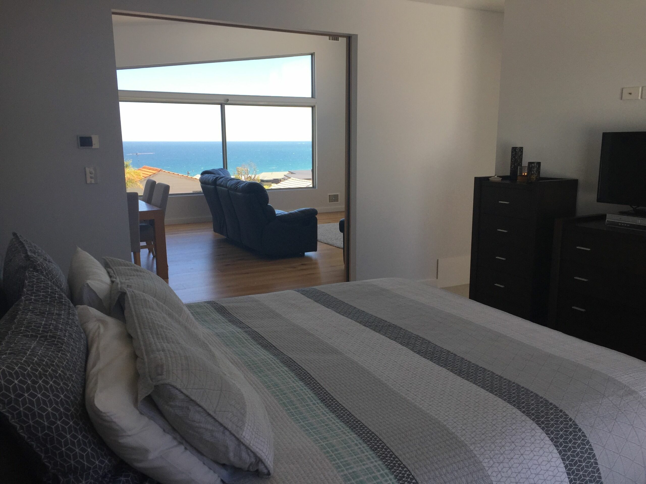 One bedroom Beach Side Retreat 250m from Sorrento beach