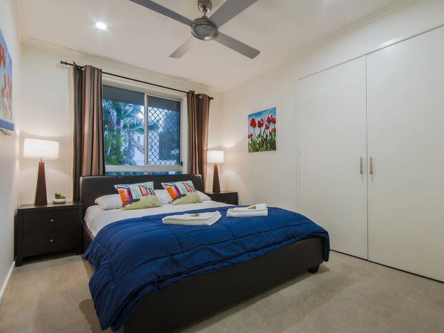 Vogue Holiday Homes - Laguna BAY @ Broadbeach