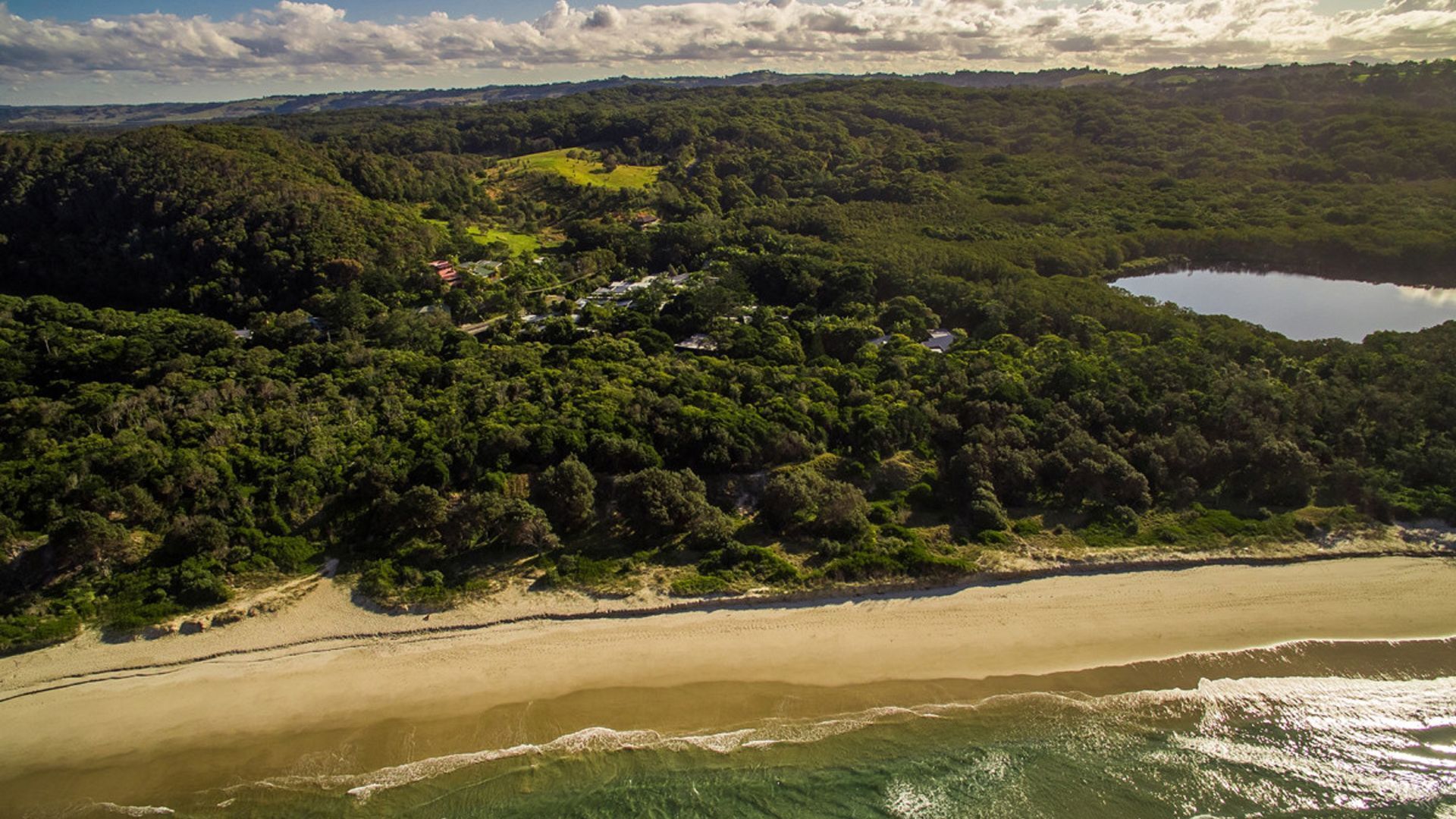 A Perfect Stay Pavilion 2 at Broken Head - Secluded, Beachfront Luxury