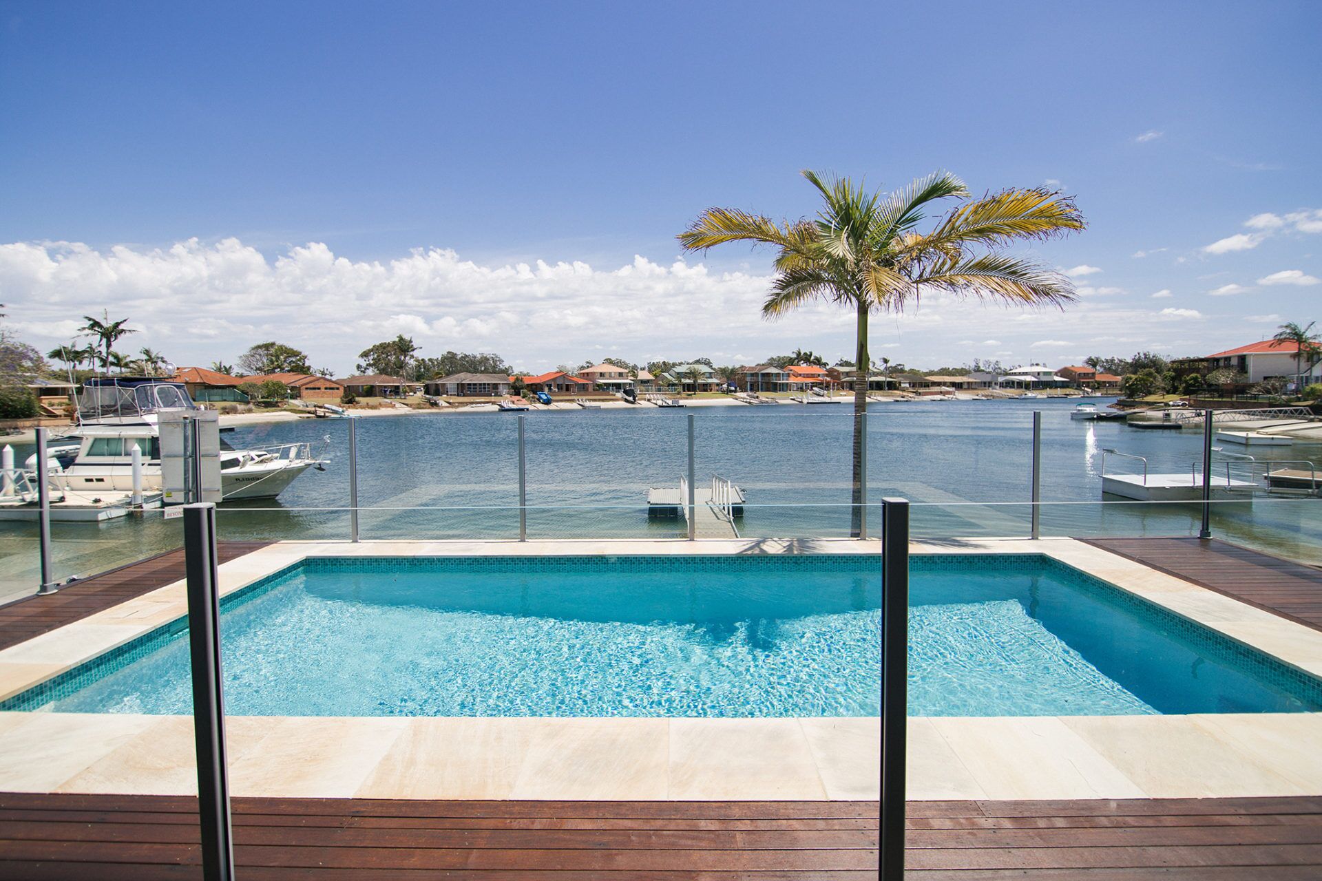 Sandy Shores - Your Waterfront Haven in Yamba