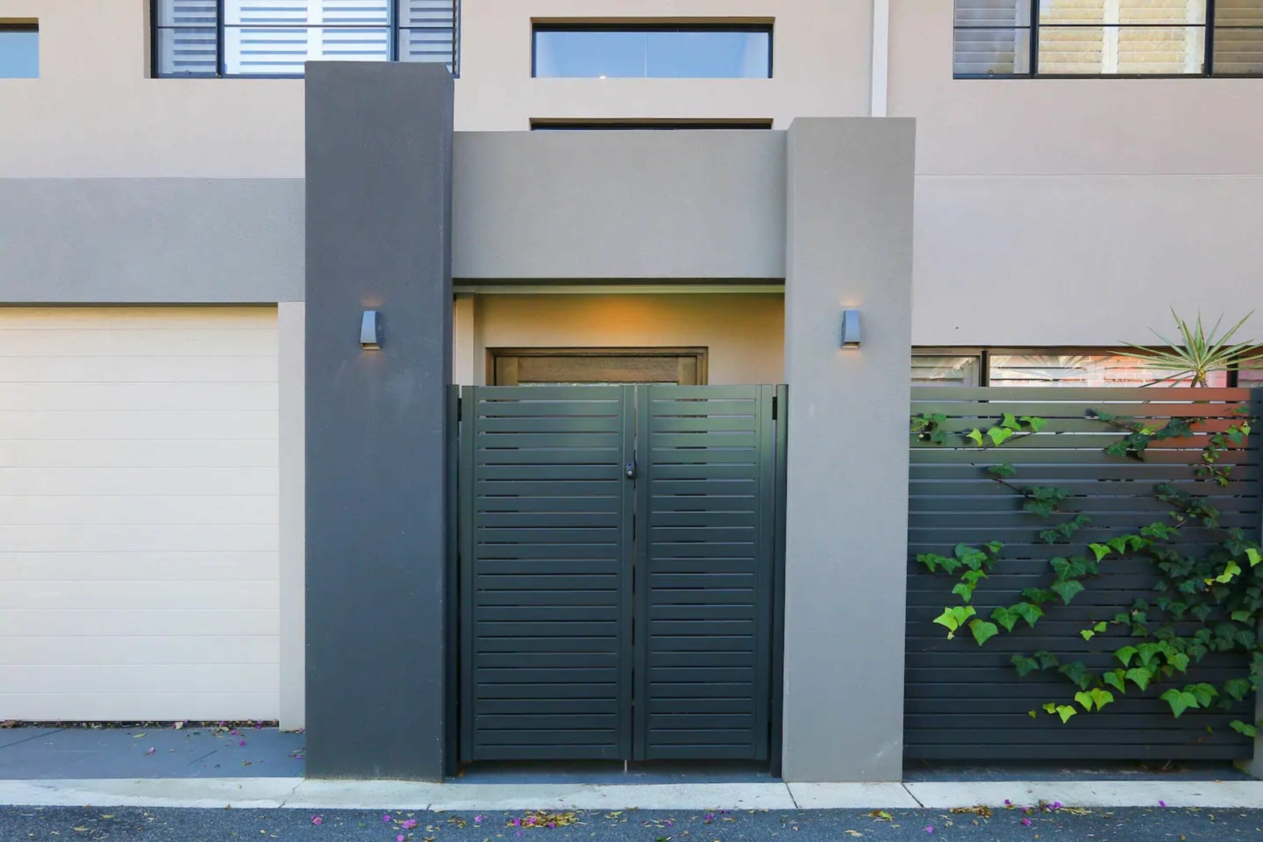 Luxury 4-bedroom House - Mount Lawley