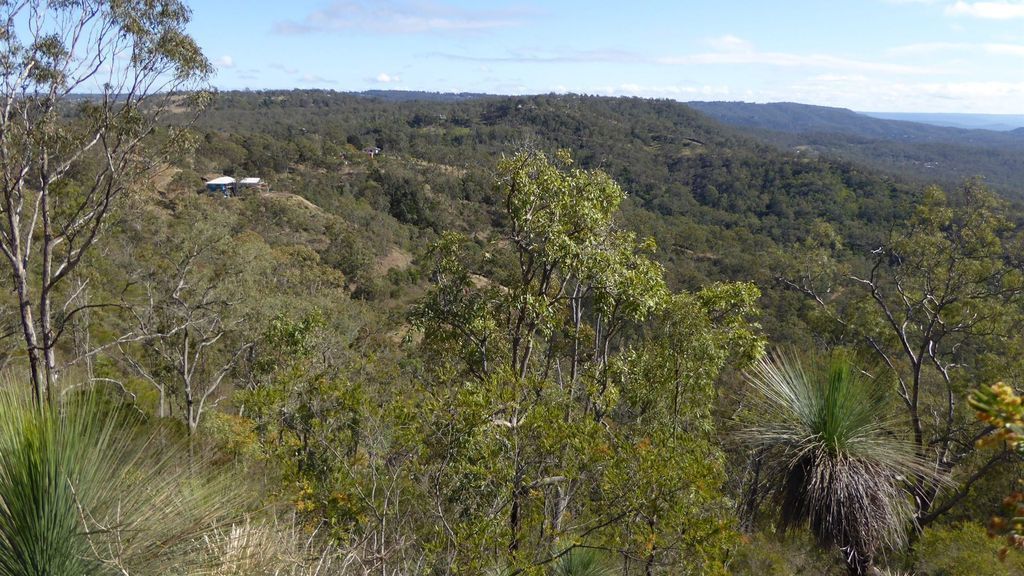 Toowoomba Escarpment, Quiet, Secluded, Excellent Views and Close to Town