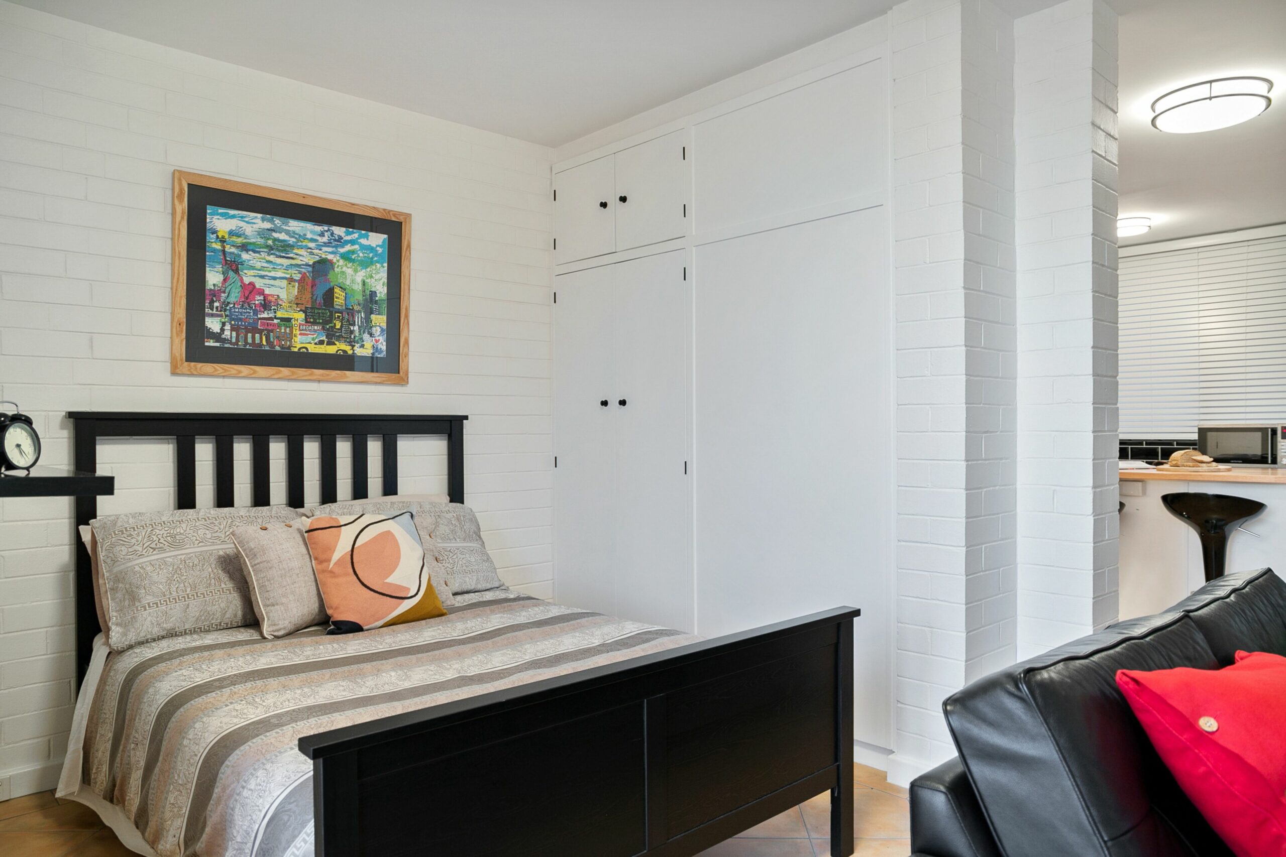 Soho Chic Studio Apartment